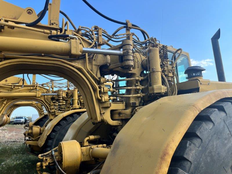  1989 CAT 621E at Conquest Equipment Saskatchewan