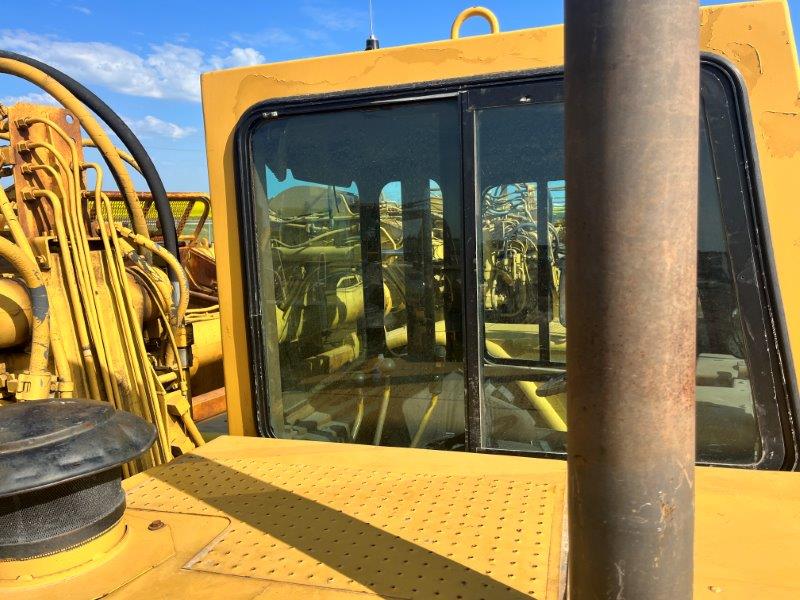  1989 CAT 621E at Conquest Equipment Saskatchewan