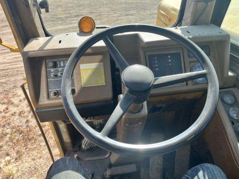  1989 CAT 621E at Conquest Equipment Saskatchewan