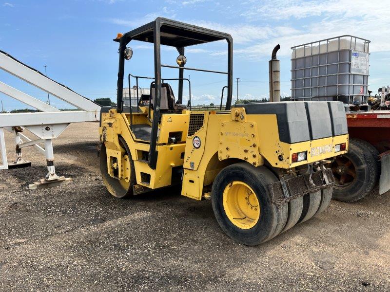  2001 Bomag BW144AC-2 at Conquest Equipment Manitoba