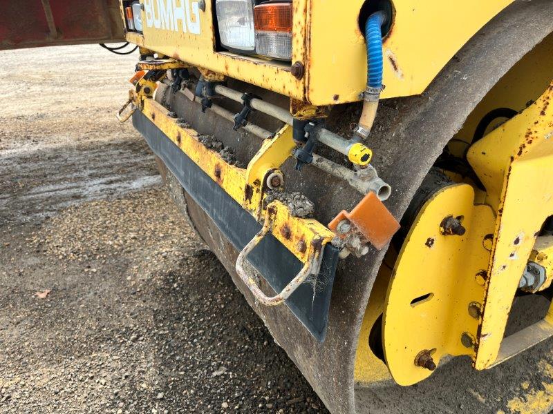  2001 Bomag BW144AC-2 at Conquest Equipment Manitoba