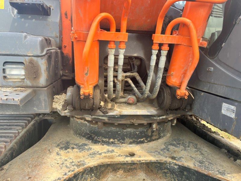  2010 HITACHI ZX270 LC-3 at Conquest Equipment Saskatchewan