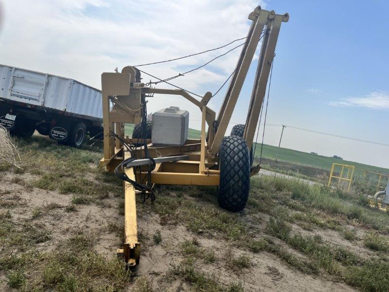   Midwestern Pipe Hoist at Conquest Equipment Saskatchewan