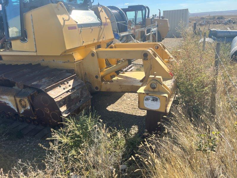  2007 DEERE 850J WLT at Conquest Equipment Saskatchewan