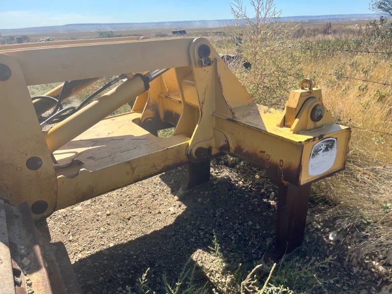 2007 DEERE 850J WLT at Conquest Equipment Saskatchewan
