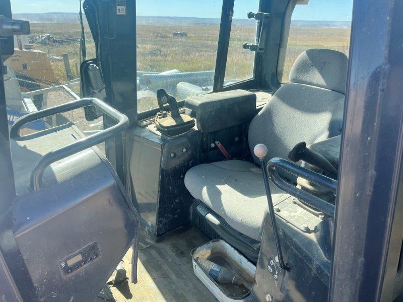  2007 DEERE 850J WLT at Conquest Equipment Saskatchewan