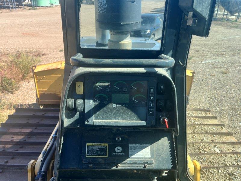  2007 DEERE 850J WLT at Conquest Equipment Saskatchewan