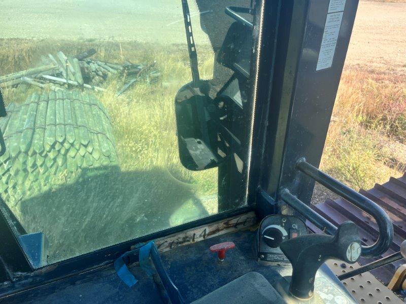  2007 DEERE 850J WLT at Conquest Equipment Saskatchewan