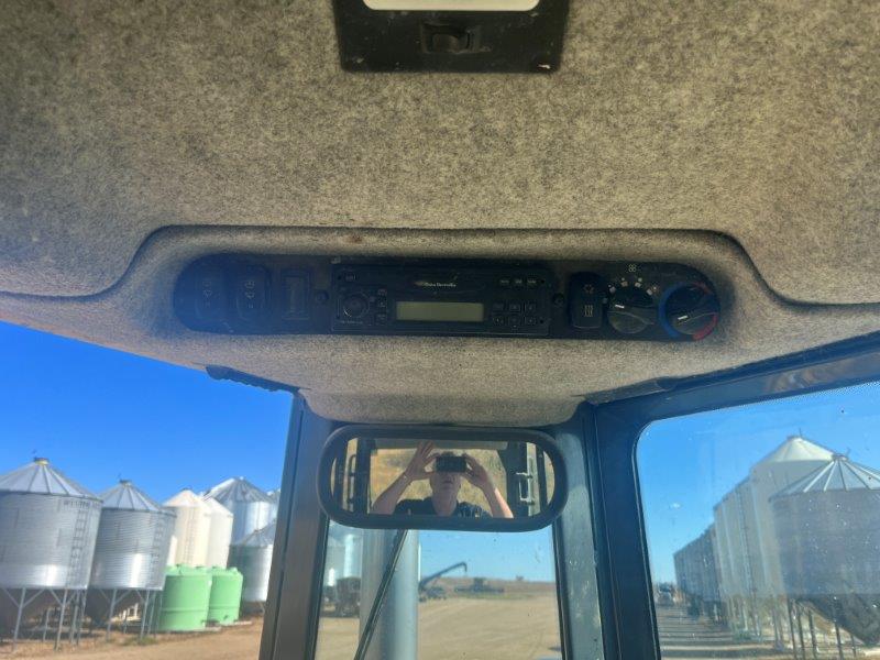  2007 DEERE 850J WLT at Conquest Equipment Saskatchewan