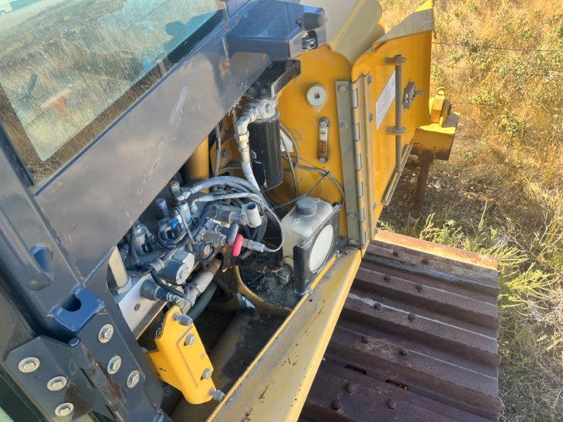  2007 DEERE 850J WLT at Conquest Equipment Saskatchewan