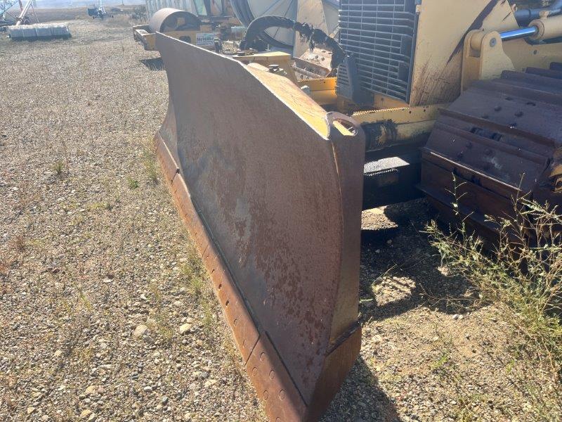  2007 DEERE 850J WLT at Conquest Equipment Saskatchewan