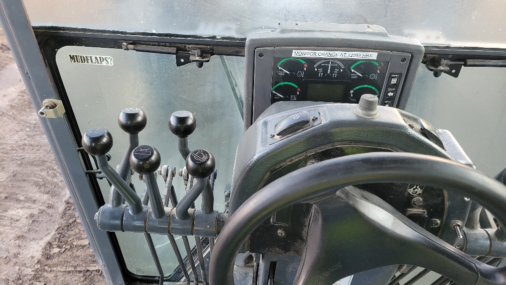  2007 DEERE 872D at Conquest Equipment Northwest Territories