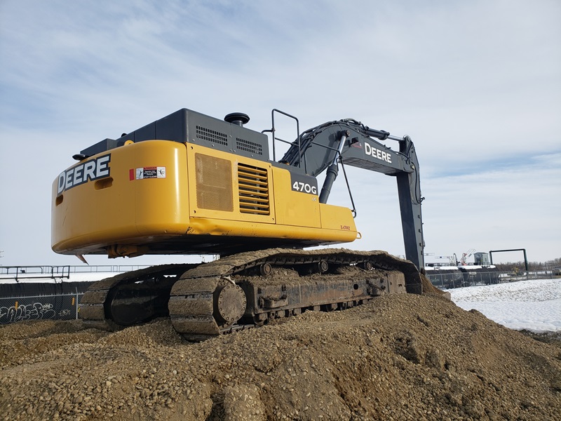  2017 DEERE 470G LC at Conquest Equipment Alberta
