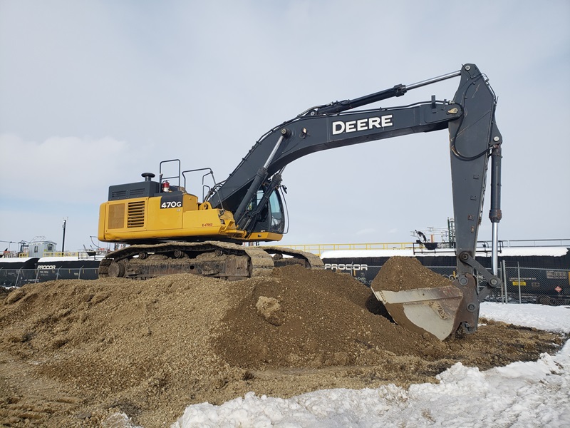  2017 DEERE 470G LC at Conquest Equipment Alberta
