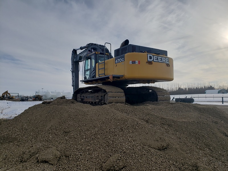  2017 DEERE 470G LC at Conquest Equipment Alberta