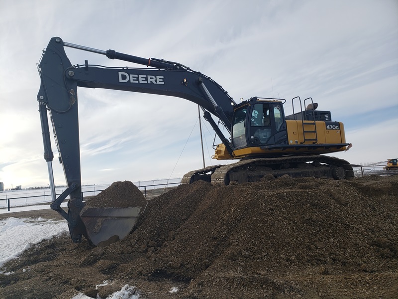  2017 DEERE 470G LC at Conquest Equipment Alberta