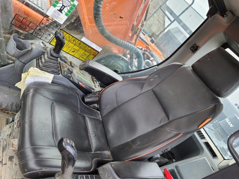  2022 Doosan DX350 LC-7 at Conquest Equipment British Columbia