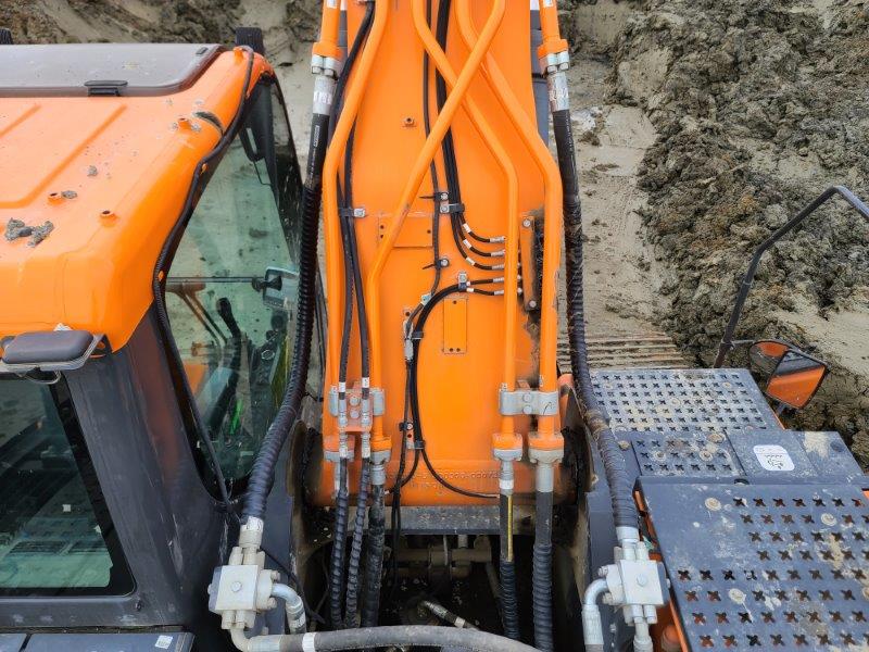  2021 Doosan DX350 LC-5 at Conquest Equipment British Columbia