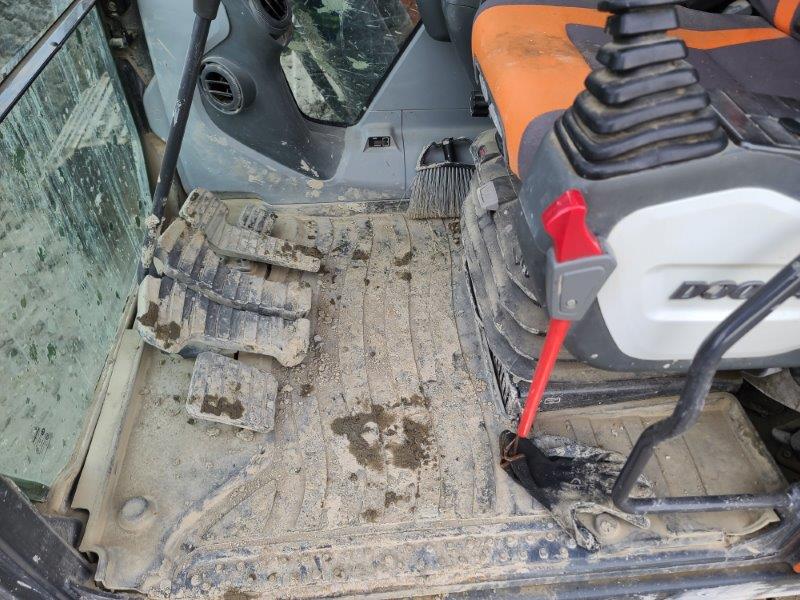  2021 Doosan DX350 LC-5 at Conquest Equipment British Columbia