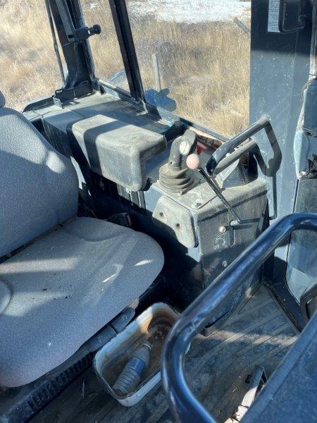  2007 DEERE 850J WLT at Conquest Equipment Saskatchewan