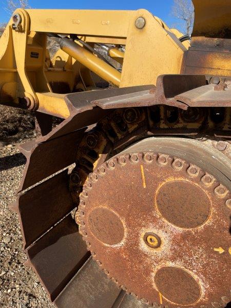  2007 DEERE 850J WLT at Conquest Equipment Saskatchewan