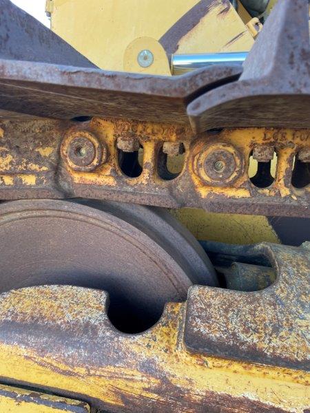  2007 DEERE 850J WLT at Conquest Equipment Saskatchewan