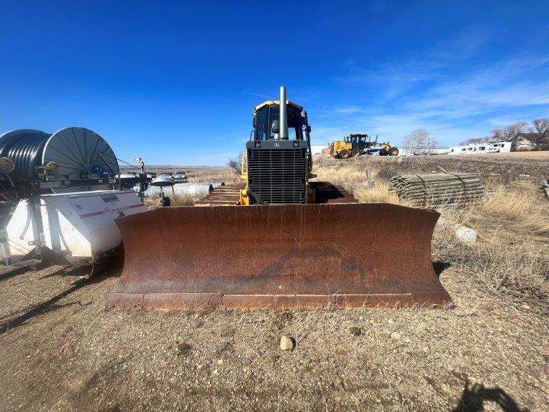  2007 DEERE 850J WLT at Conquest Equipment Saskatchewan
