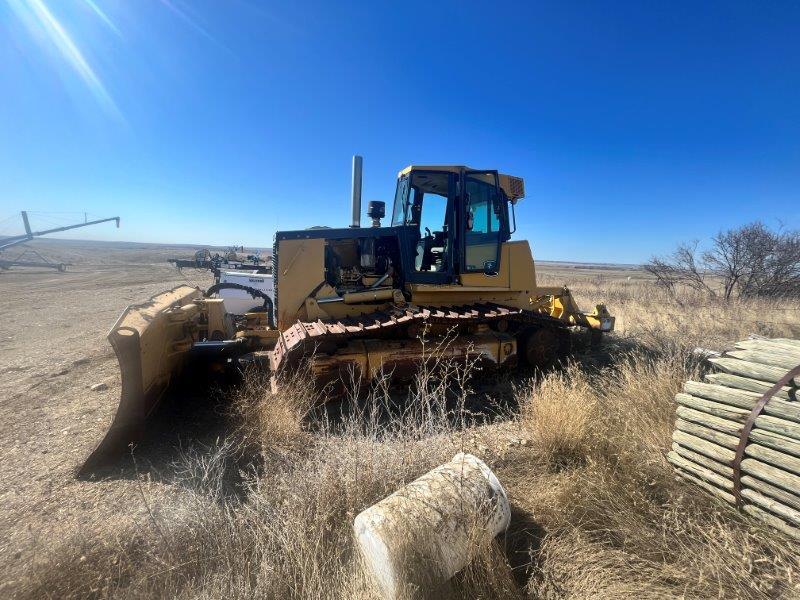  2007 DEERE 850J WLT at Conquest Equipment Saskatchewan