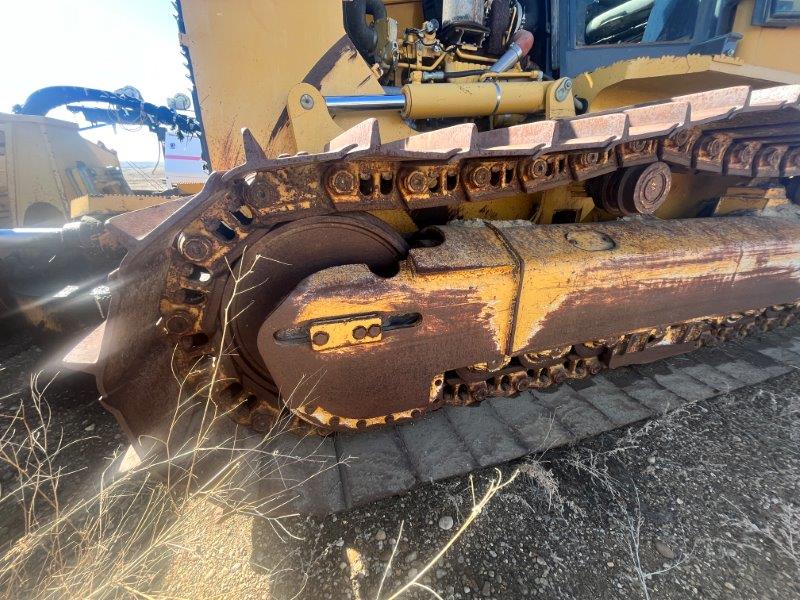  2007 DEERE 850J WLT at Conquest Equipment Saskatchewan