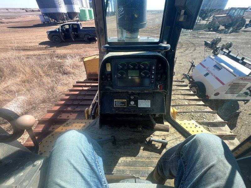  2007 DEERE 850J WLT at Conquest Equipment Saskatchewan