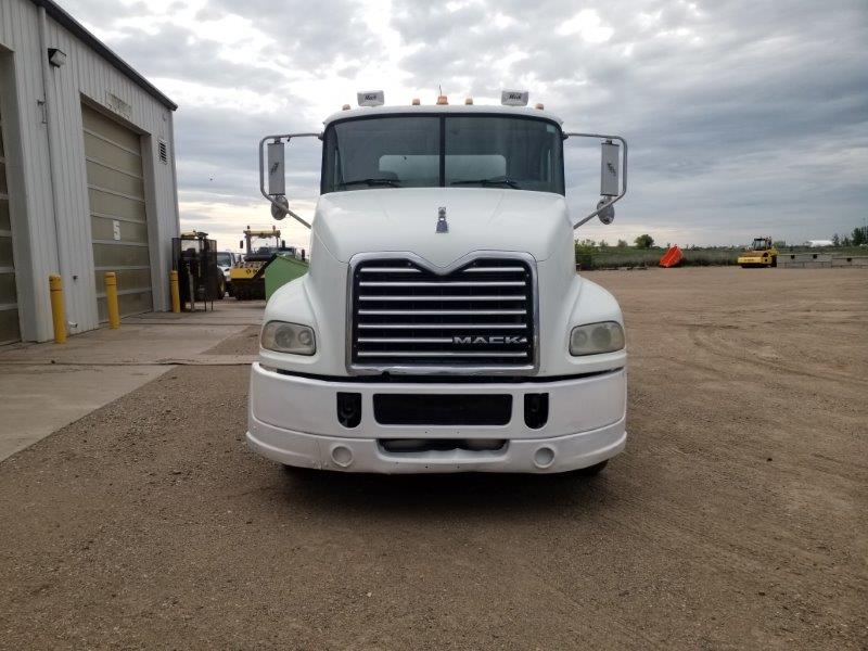  2013 Mack CXU613 at Conquest Equipment Estevan, SK