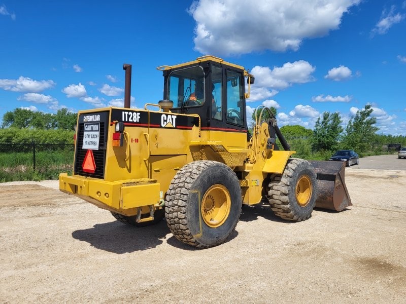  1995 CAT IT28F at Conquest Equipment Manitoba
