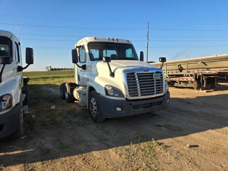  2016 Freightliner Cascadia at Conquest Equipment North Dakota