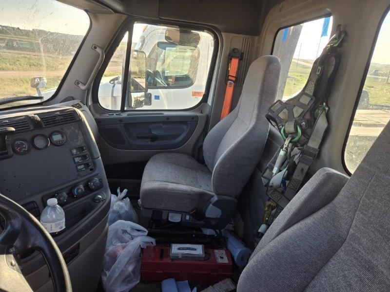  2016 Freightliner Cascadia at Conquest Equipment North Dakota