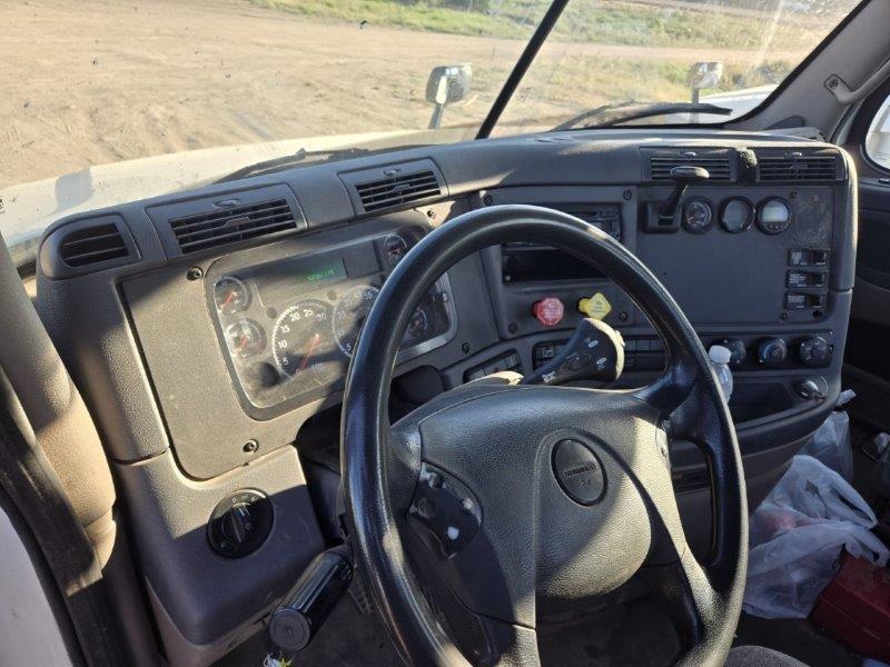  2016 Freightliner Cascadia at Conquest Equipment North Dakota