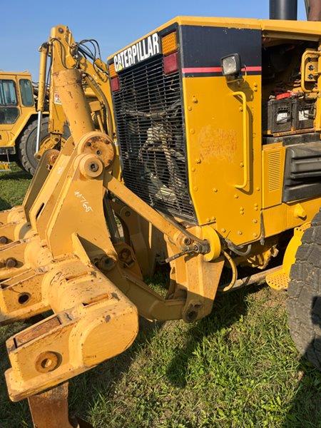  2006 CAT 160H at Conquest Equipment Saskatchewan