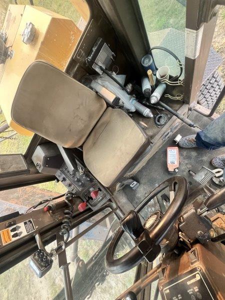  1995 Champion 730A at Conquest Equipment Manitoba