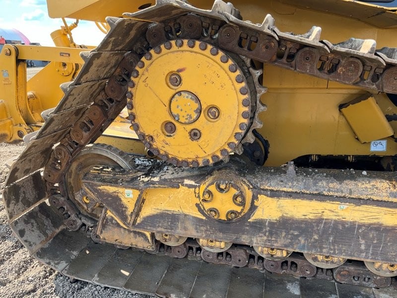  2013 CAT D6T LGP at Conquest Equipment Saskatchewan
