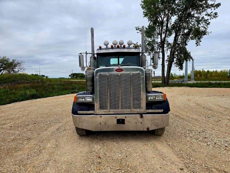  2007 Peterbilt 379 at Conquest Equipment Manitoba