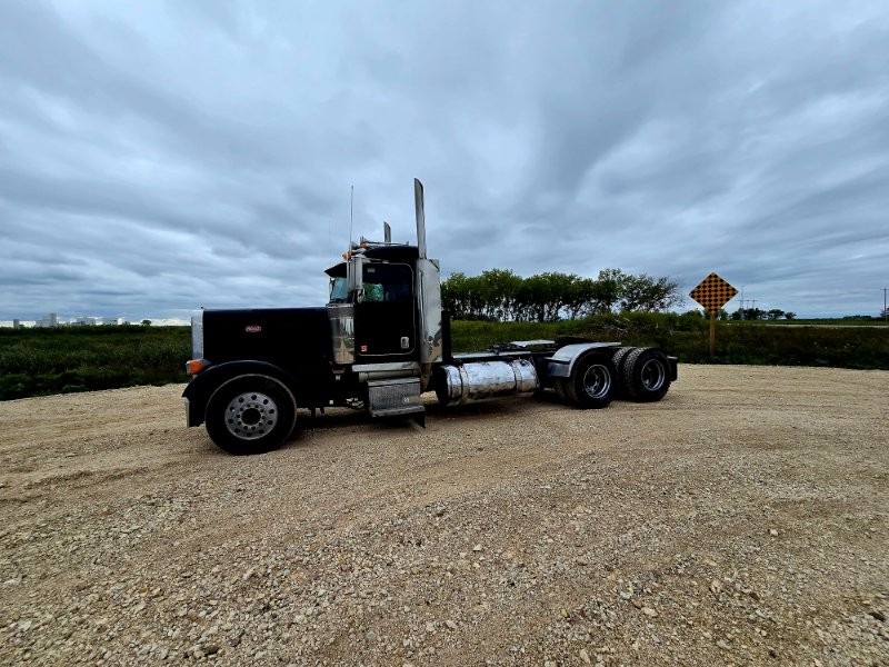  2007 Peterbilt 379 at Conquest Equipment Manitoba