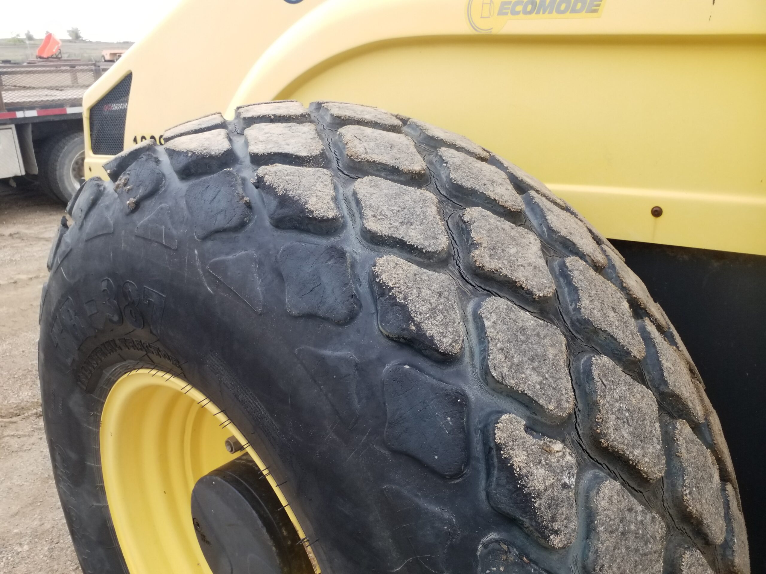  2014 Bomag BW211D-50 at Conquest Equipment British Columbia