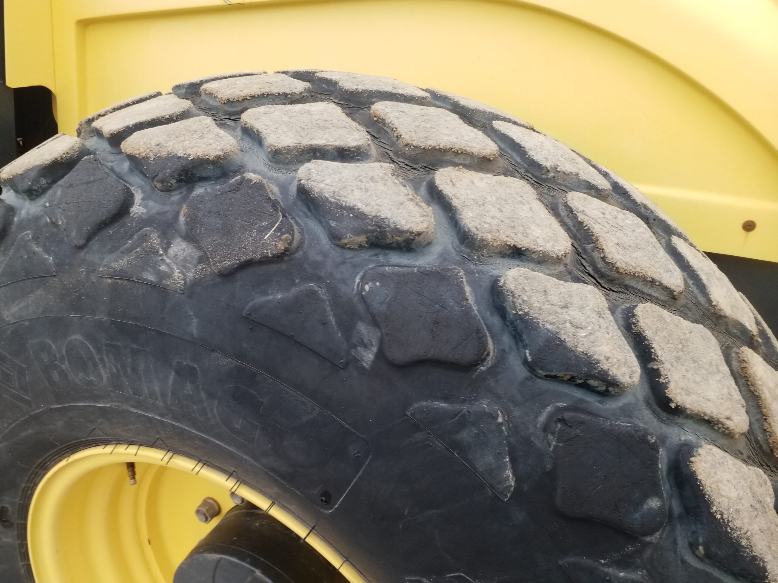  2014 Bomag BW211D-50 at Conquest Equipment British Columbia