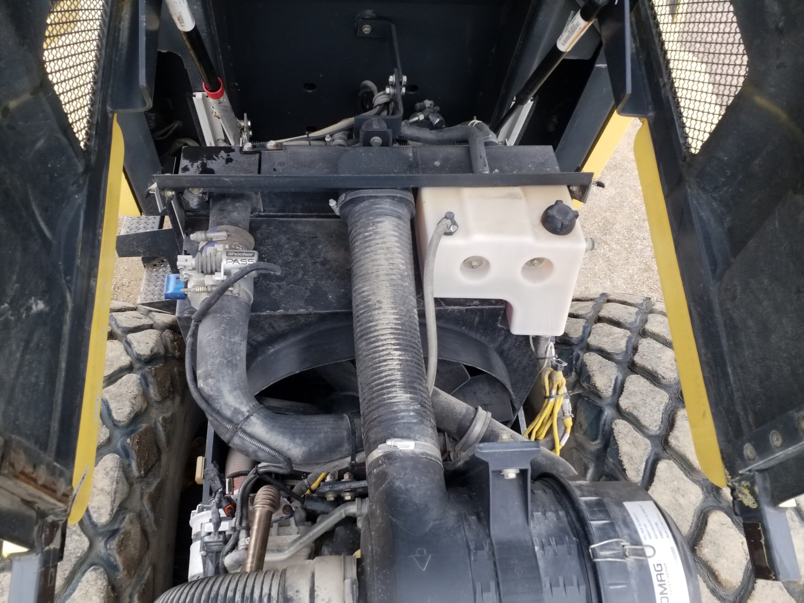  2014 Bomag BW211D-50 at Conquest Equipment British Columbia