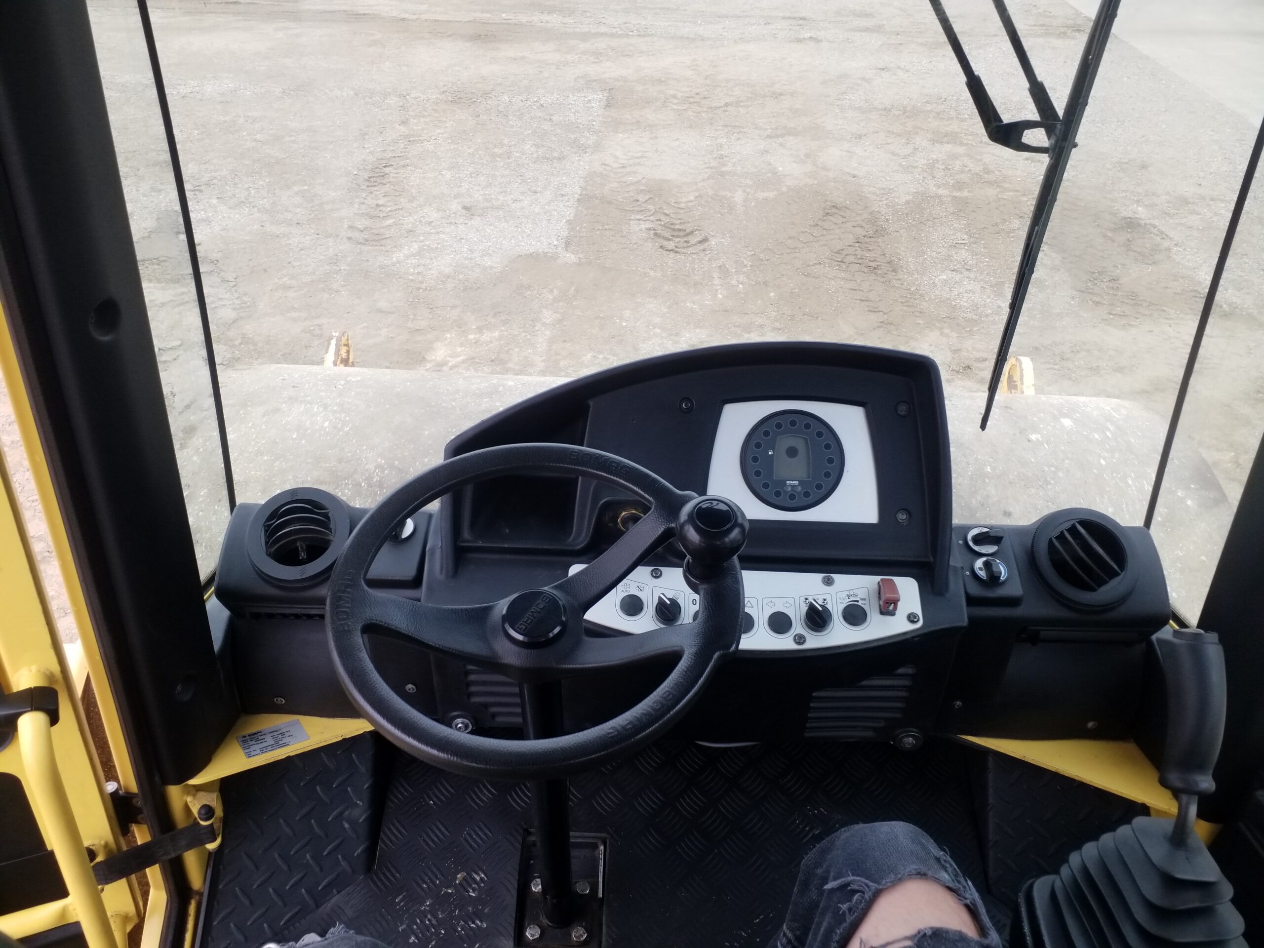  2014 Bomag BW211D-50 at Conquest Equipment British Columbia