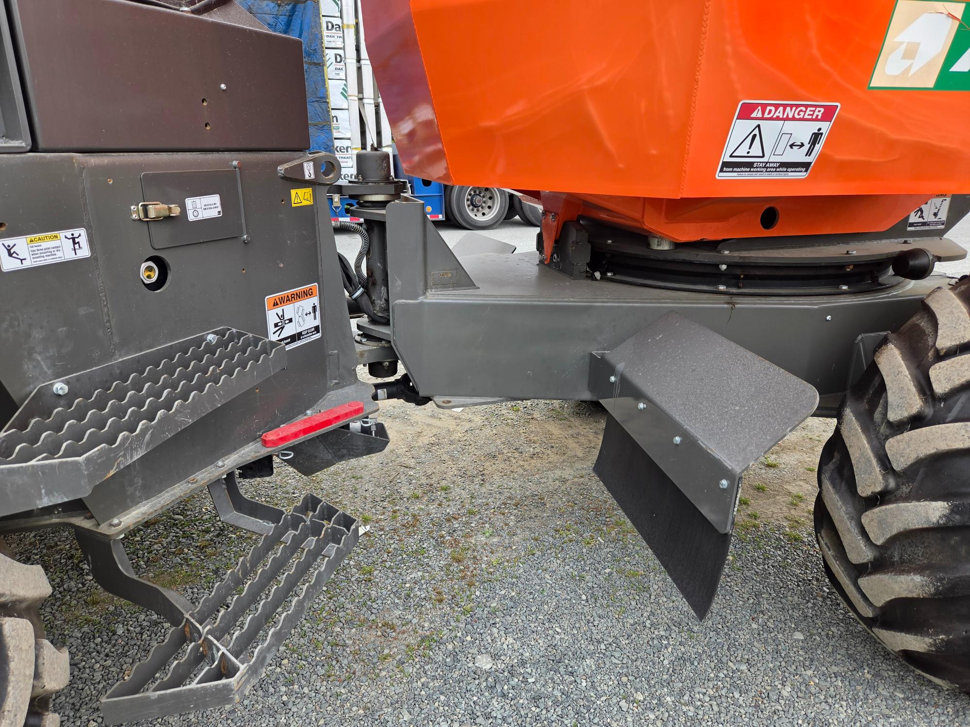  2021 AUSA DR1001 AHG at Conquest Equipment Abbotsford, BC