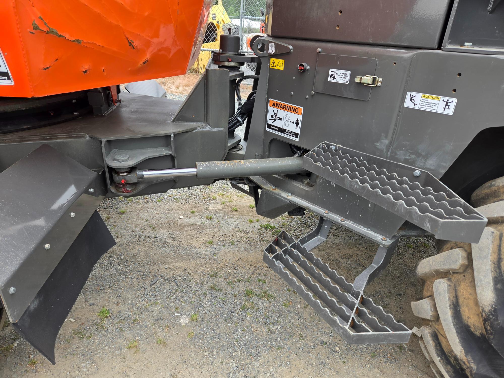  2021 AUSA DR601 AHG at Conquest Equipment Abbotsford BC