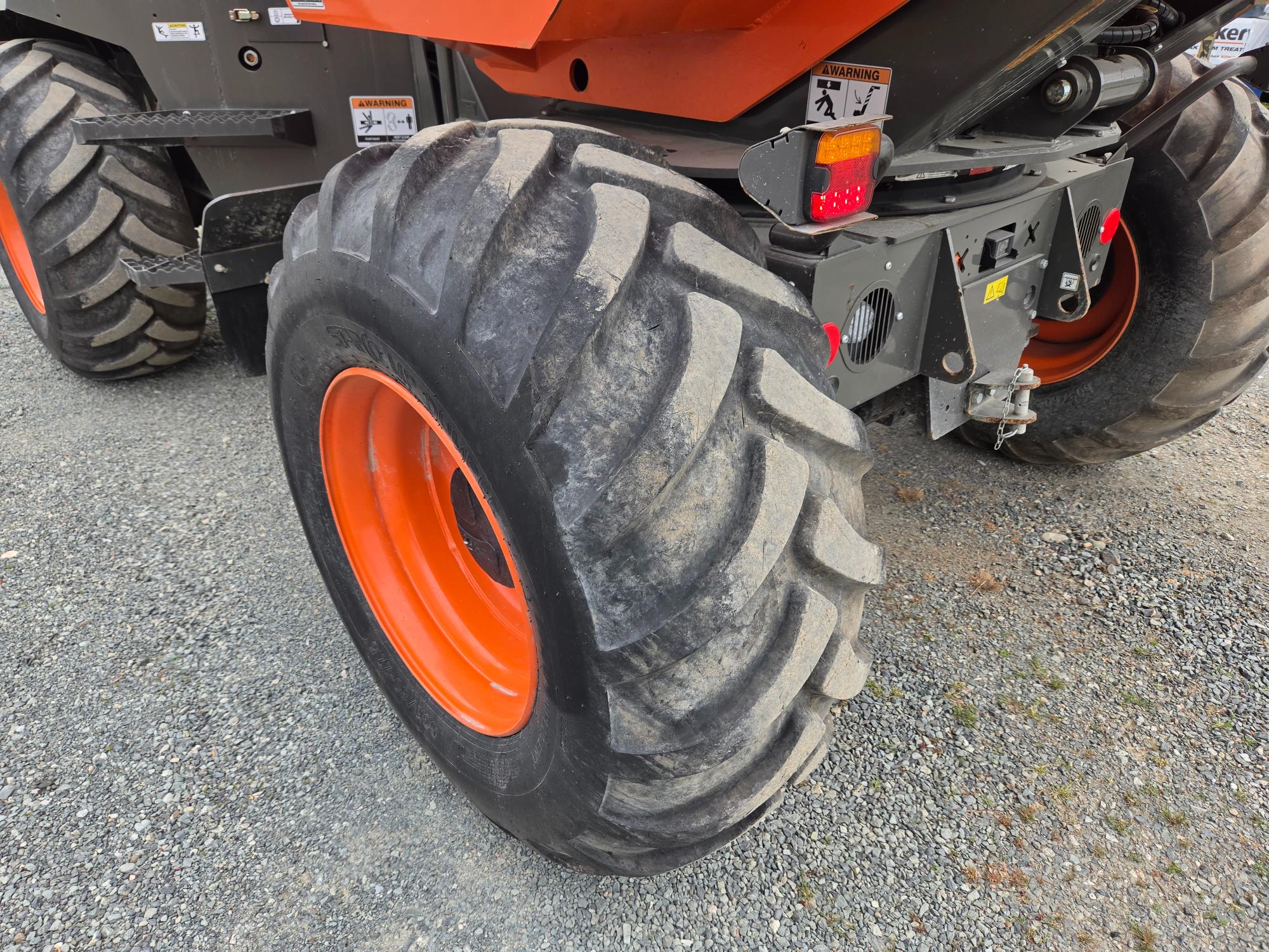  2021 AUSA DR1001 AHG at Conquest Equipment Abbotsford, BC
