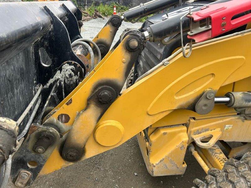  2015 CAT 430F2 at Conquest Equipment British Columbia