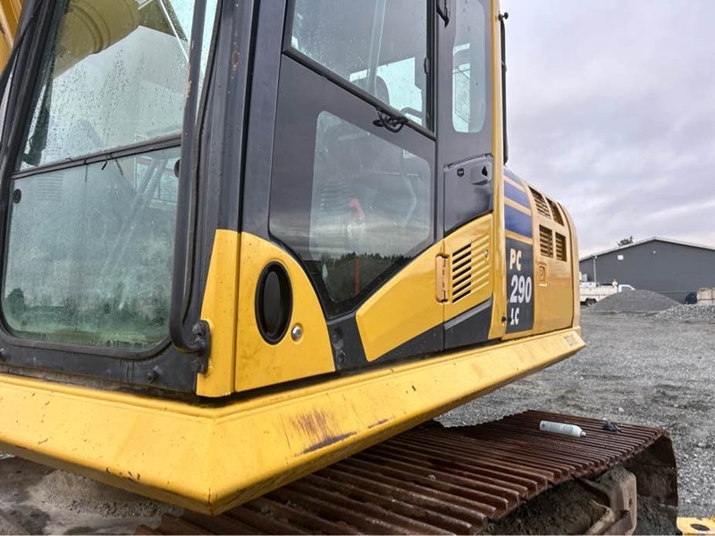  2015 KOMATSU PC290LC-10 at Conquest Equipment British Columbia