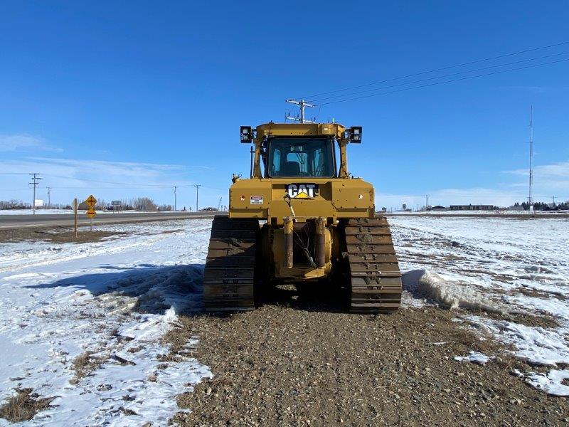  2014 CAT D6T LGP at Conquest Equipment Saskatchewan